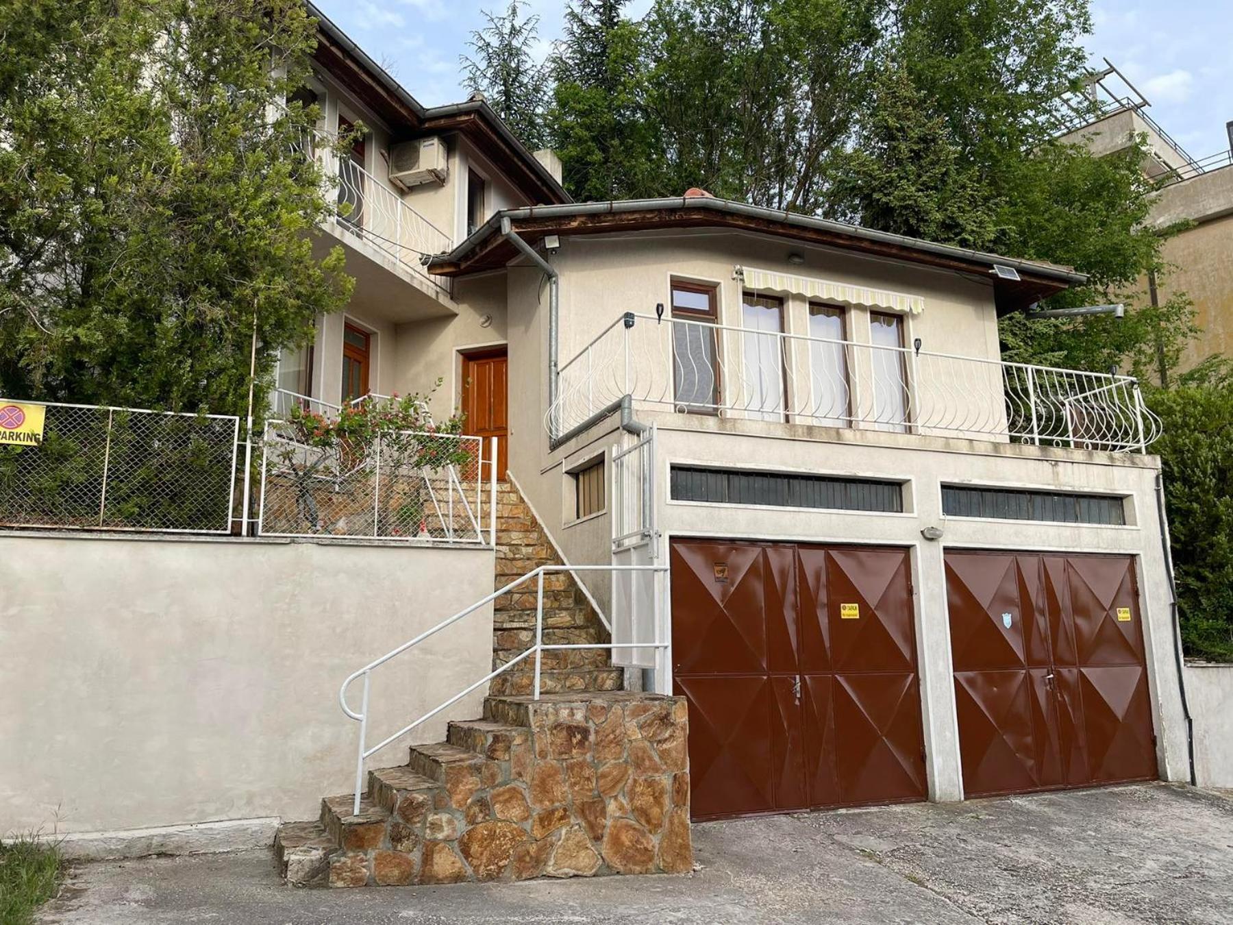 Villa Dechkoni Kavarna Bagian luar foto