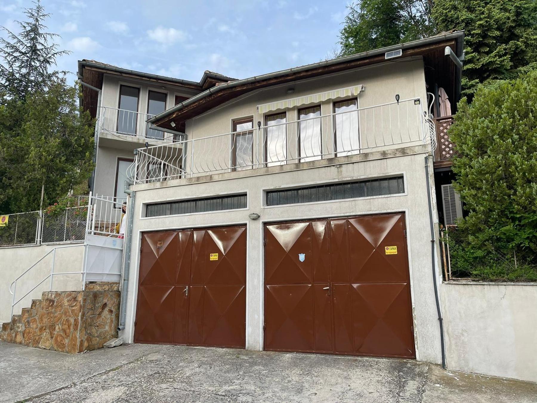 Villa Dechkoni Kavarna Bagian luar foto