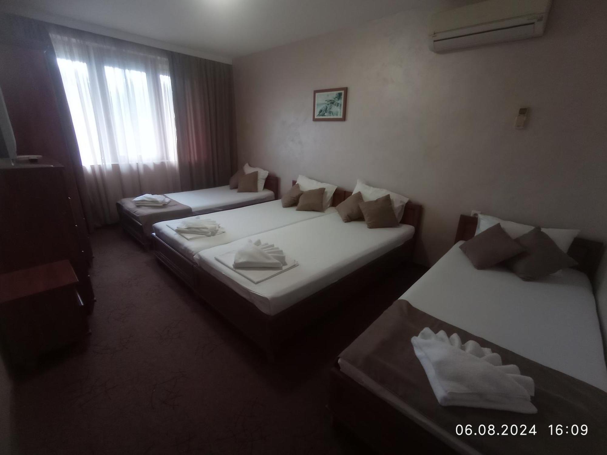Villa Dechkoni Kavarna Bagian luar foto